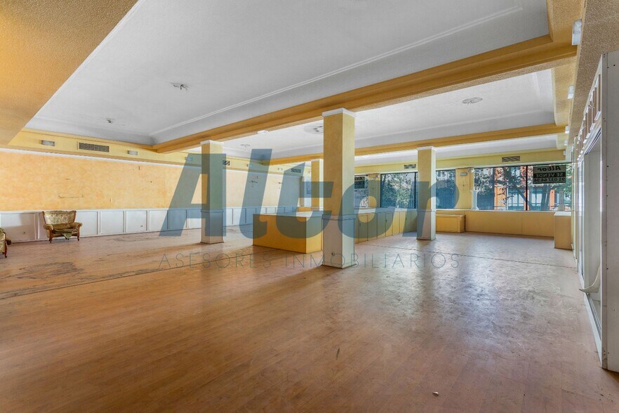 Retail in Madrid, Madrid to rent - Interior Photo - Image 3 of 7