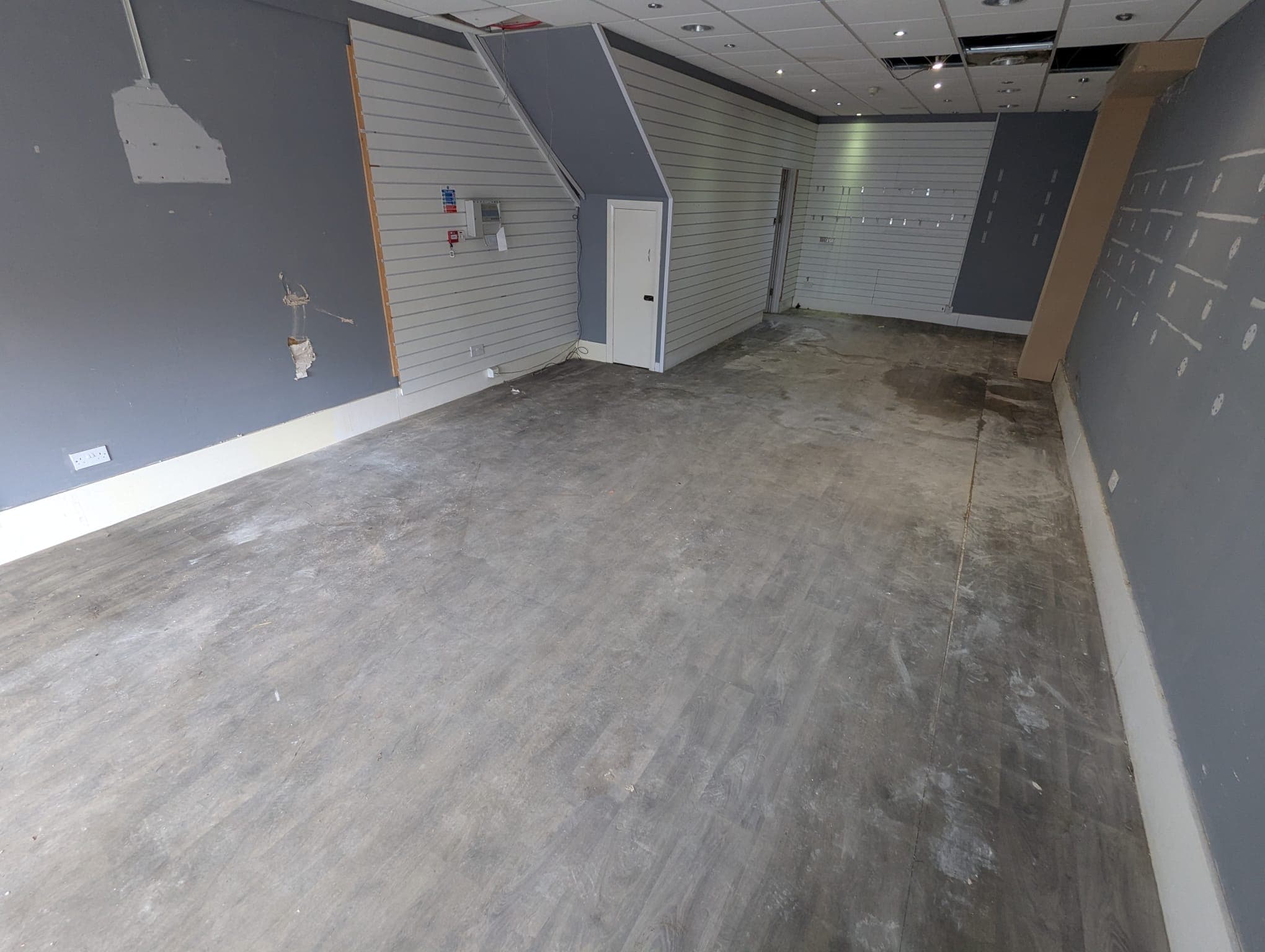 31 Oxford St, Swansea to rent Interior Photo- Image 1 of 8