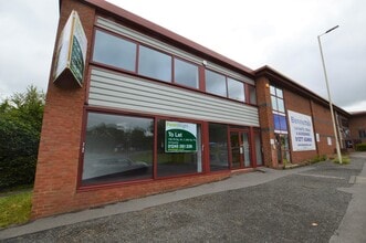 Radford Way, Billericay to rent Building Photo- Image 1 of 6