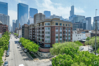 More details for 657 W Fulton St, Chicago, IL - Residential for Sale