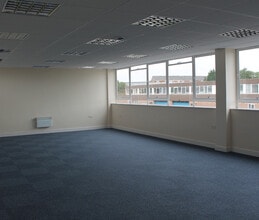 Gorsebrook Rd, Wolverhampton to rent Interior Photo- Image 2 of 3