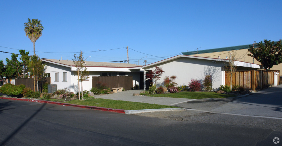 785 Kiely Blvd, Santa Clara, CA for rent - Primary Photo - Image 1 of 11