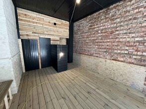 15 Honey St, Bodmin to rent Interior Photo- Image 1 of 4