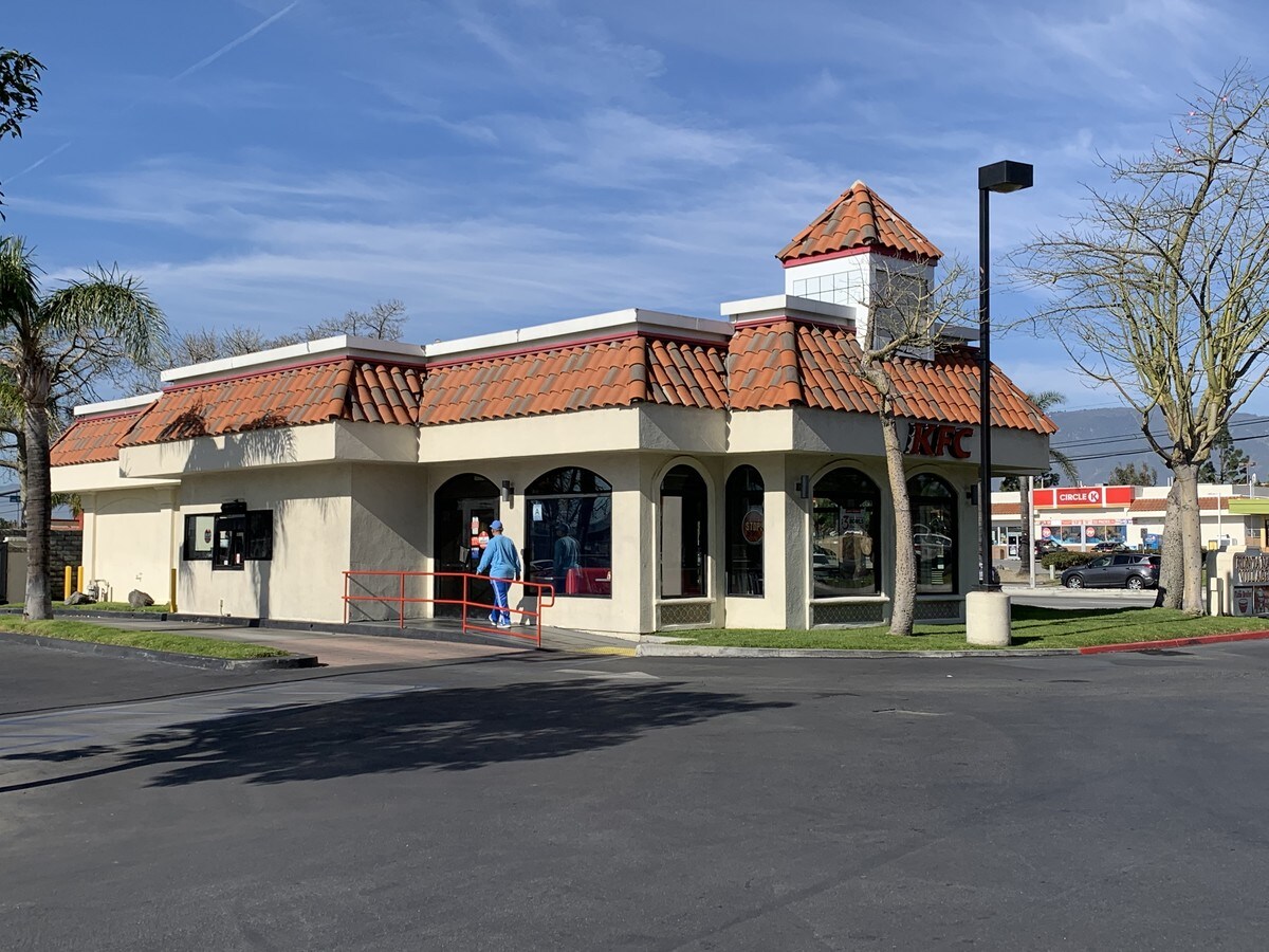 16981 Foothill Blvd Fontana 92335 LoopNet co uk