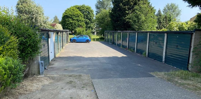 More details for Welwyn & Hatfield Garage Sites – Specialist for Sale