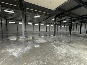 Light Industrial in Viarmes to rent Interior Photo- Image 2 of 3