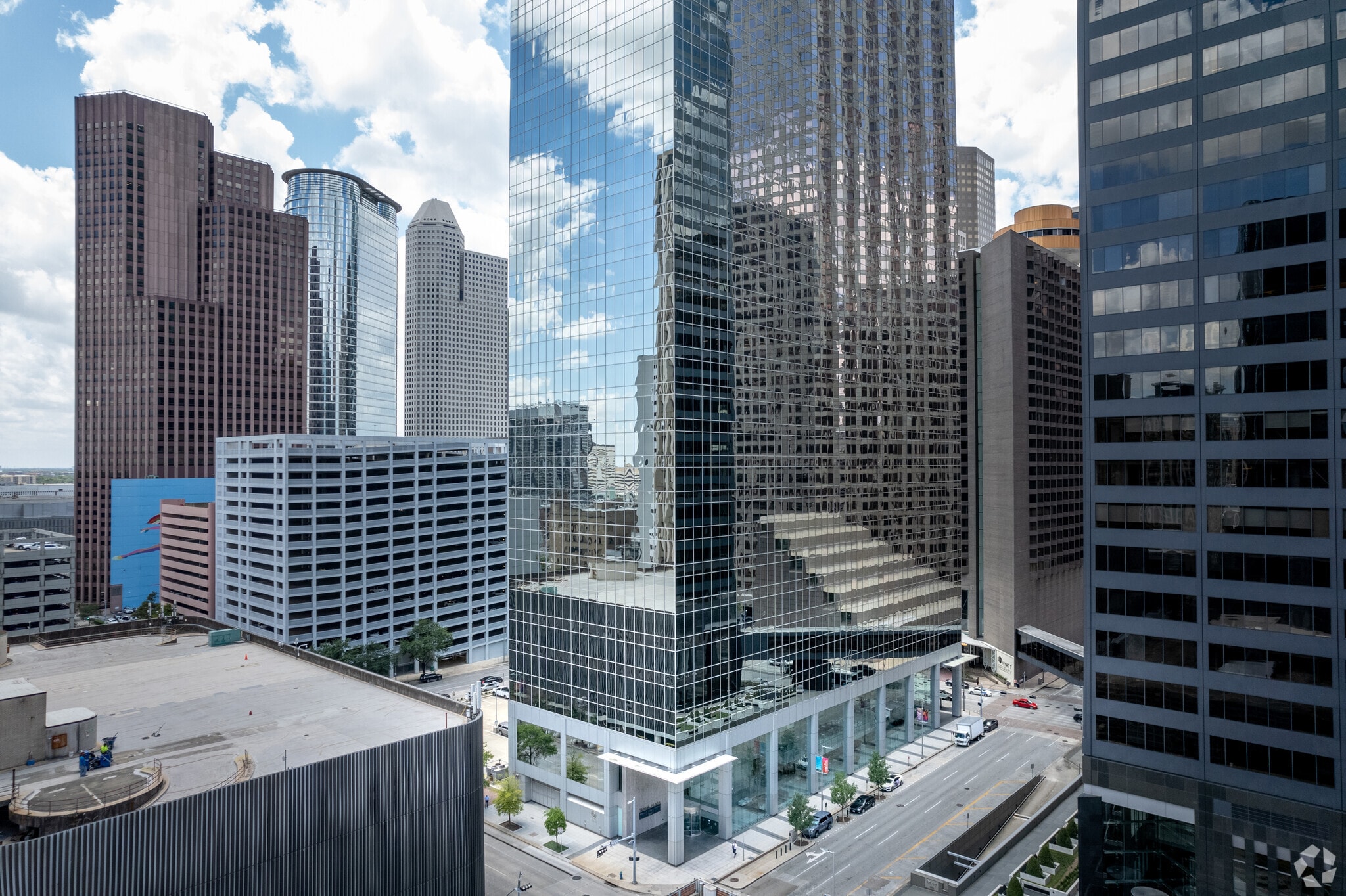 1201 Louisiana St, Houston, TX to rent Building Photo- Image 1 of 5