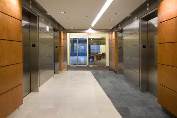 3120 Fairview Park Dr, Falls Church, VA for rent - Lobby - Image 1 of 5