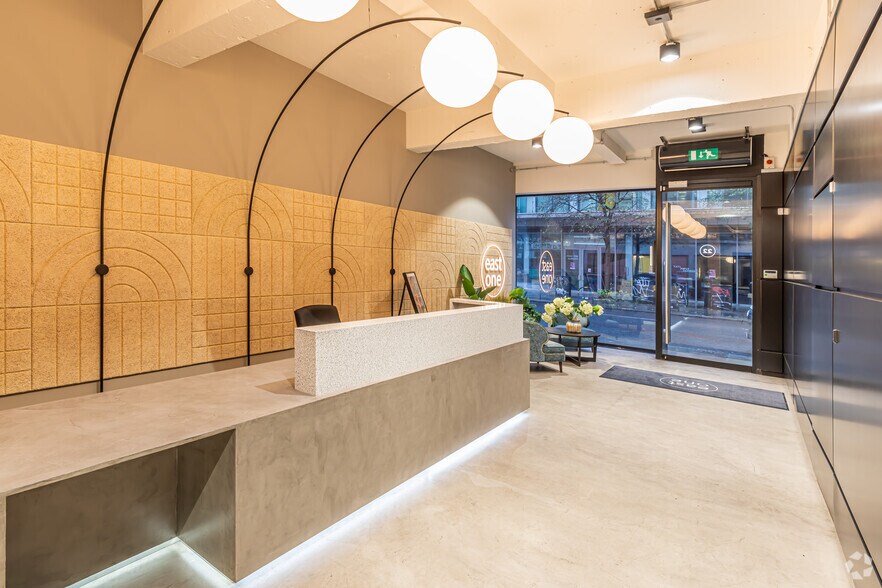 20-24 Commercial St, London to rent - Lobby - Image 2 of 9
