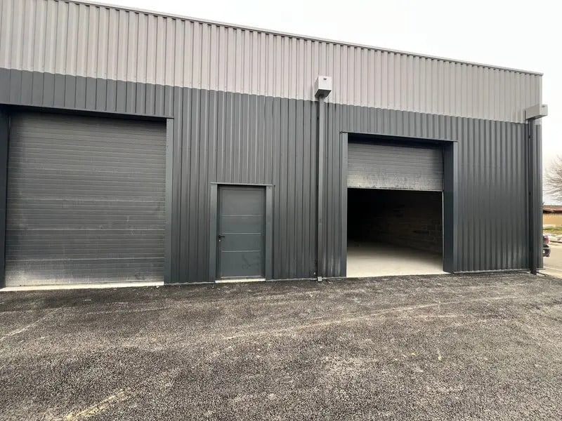 Vente Local d'activités 285 m² - Photo 1