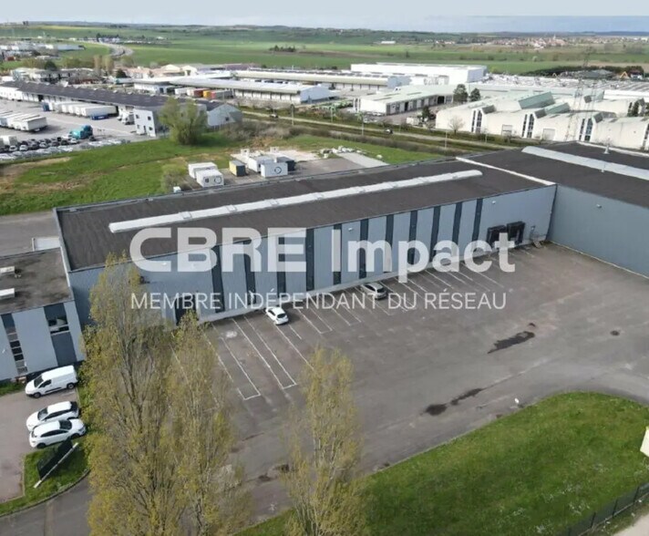 Light Industrial in Dijon to rent - Aerial - Image 2 of 7