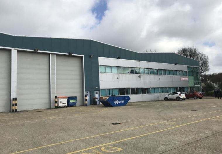 Lysons Av, Aldershot for sale Primary Photo- Image 1 of 1