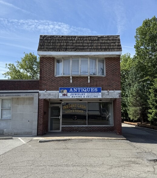 451 Hillsdale Ave, Hillsdale, NJ for sale - Building Photo - Image 1 of 1