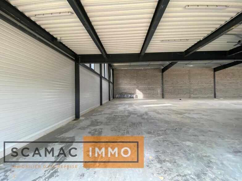 Industrial in Bondoufle to rent - Interior Photo - Image 3 of 8