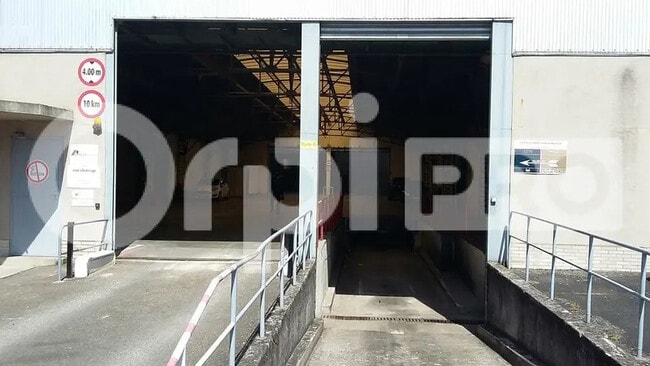 Location Local d'activités 70 m²