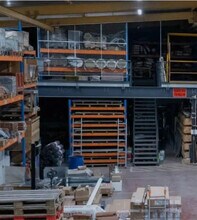 Light Industrial in Vénissieux to rent Interior Photo- Image 2 of 2