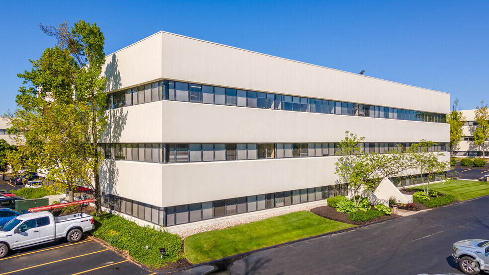 8180 Corporate Park Dr, Montgomery, OH for rent - Building Photo - Image 1 of 5