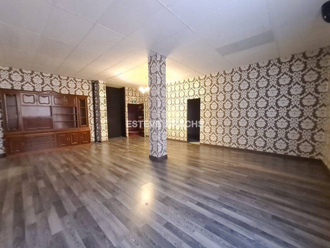 Retail in Granollers, Barcelona to rent Interior Photo- Image 1 of 2