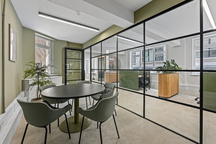 111-111A Wardour St, London to rent - Building Photo - Image 3 of 21