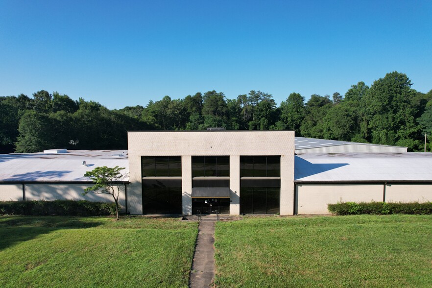 929 Chick Springs Rd, Taylors, SC for rent - Building Photo - Image 1 of 23