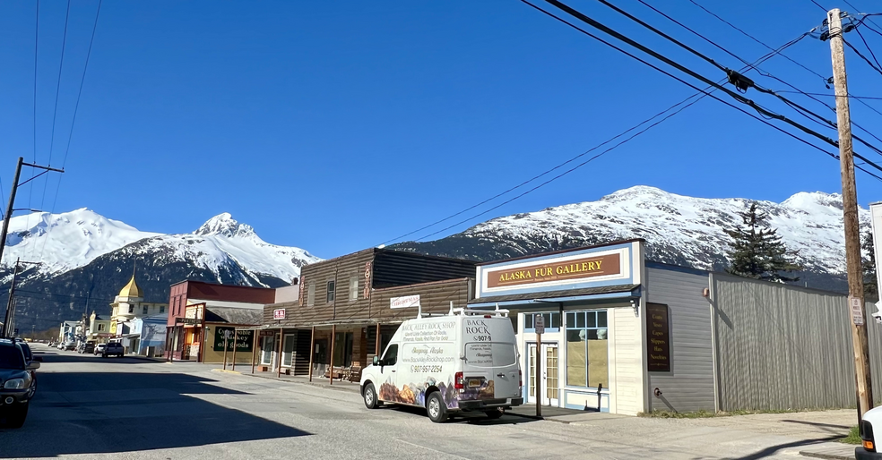 435 Broadway, Skagway, AK for rent - Primary Photo - Image 1 of 8