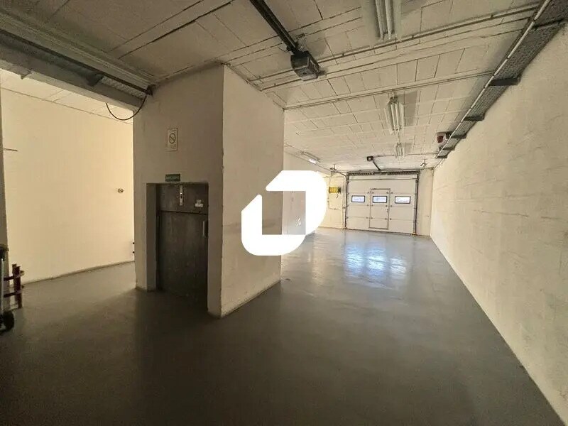 Light Industrial in Viry-Châtillon for sale Building Photo- Image 1 of 14