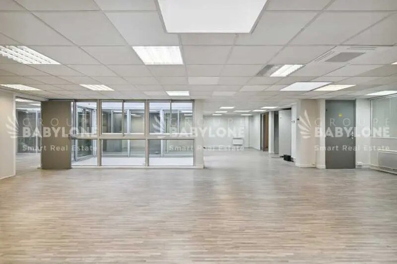 Office in Boulogne-Billancourt for sale Building Photo- Image 1 of 15