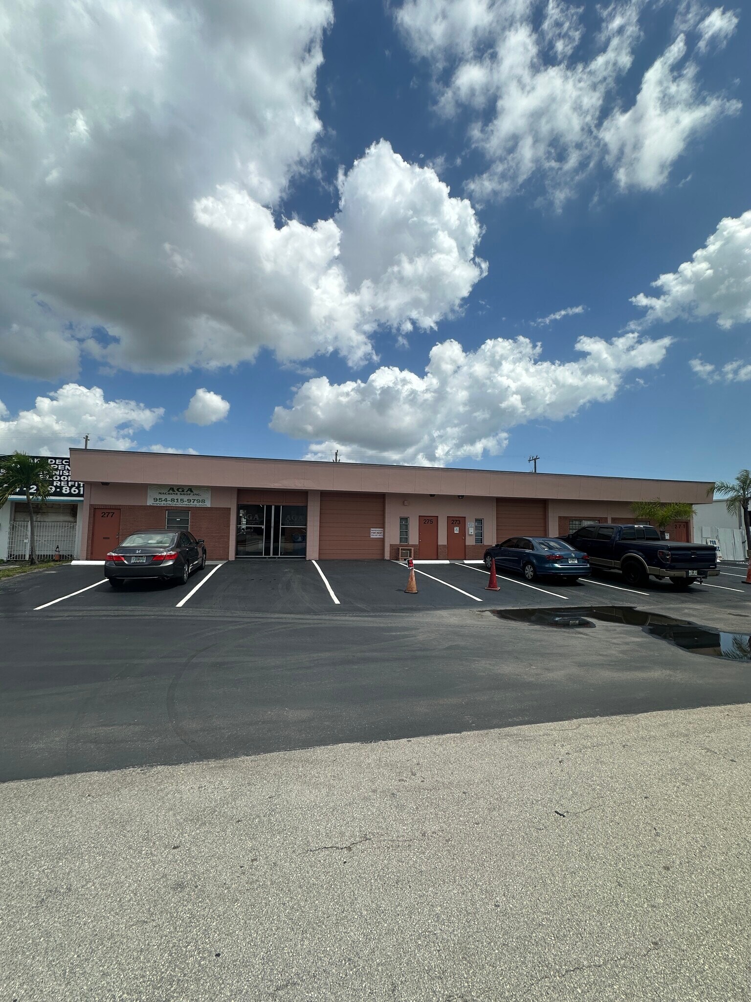 271-277 SW 33rd St, Fort Lauderdale, FL for sale Building Photo- Image 1 of 1