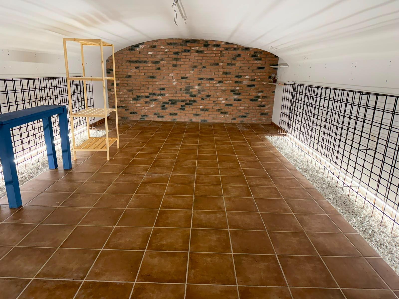 Retail in Piera, Barcelona to rent Interior Photo- Image 1 of 3