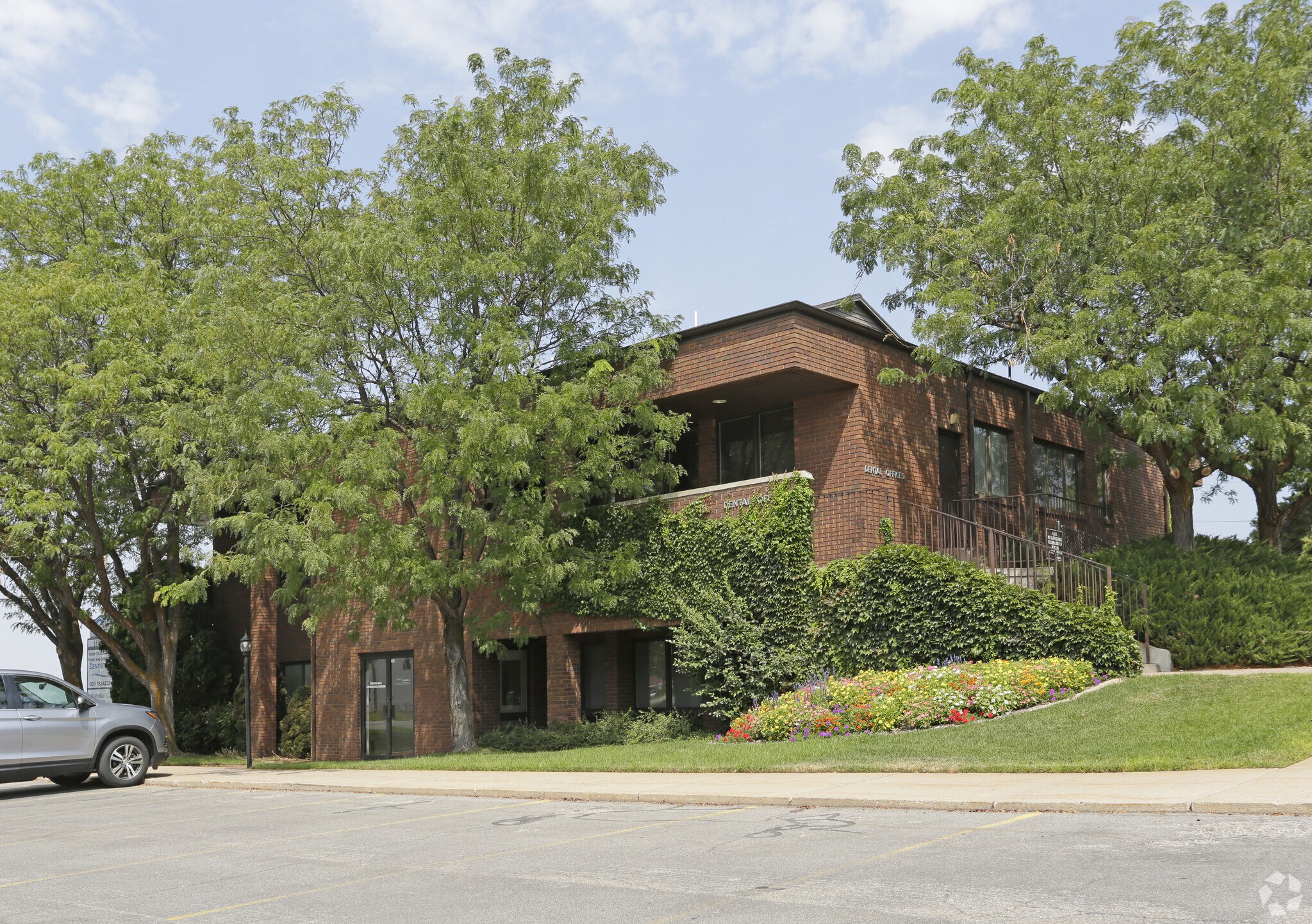 1690 N Washington Blvd, Ogden, UT for sale Primary Photo- Image 1 of 1