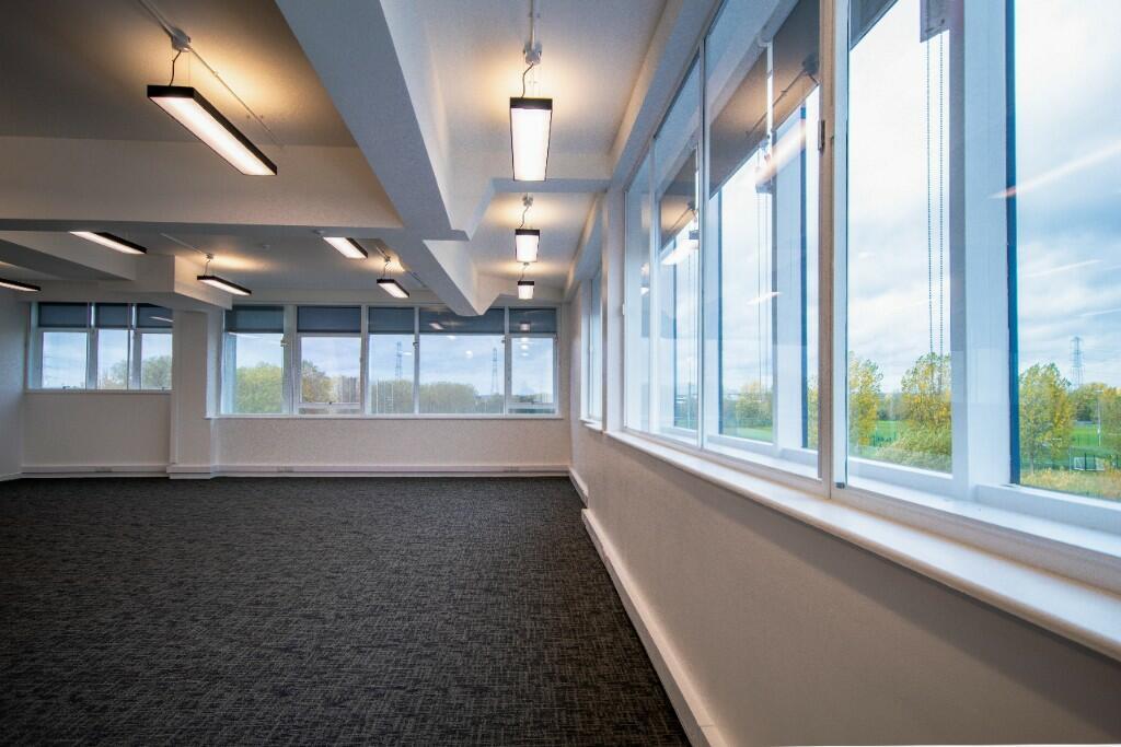 121 Brooker Rd, Waltham Abbey to rent Interior Photo- Image 1 of 4