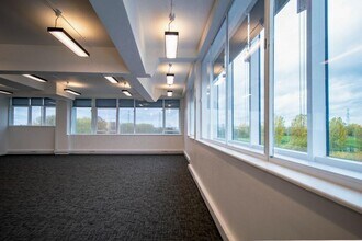 121 Brooker Rd, Waltham Abbey to rent Interior Photo- Image 1 of 4