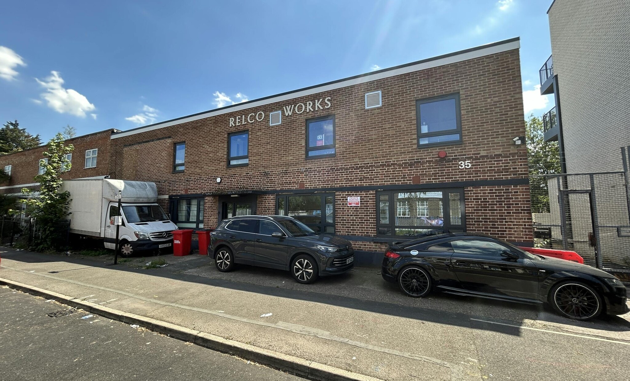 35 Sutherland Rd, London to rent Building Photo- Image 1 of 7