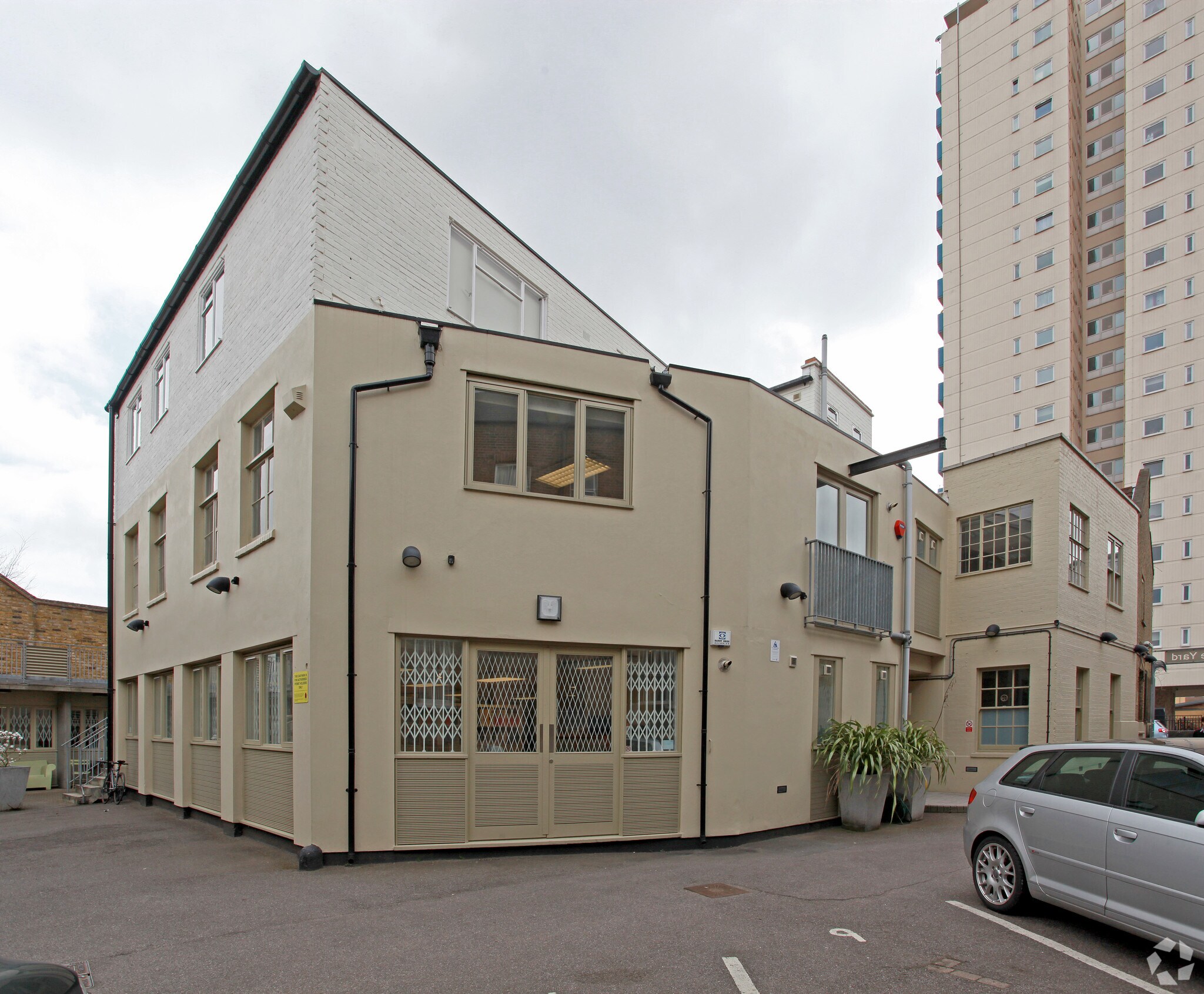 Stephendale Rd, London to rent Primary Photo- Image 1 of 17