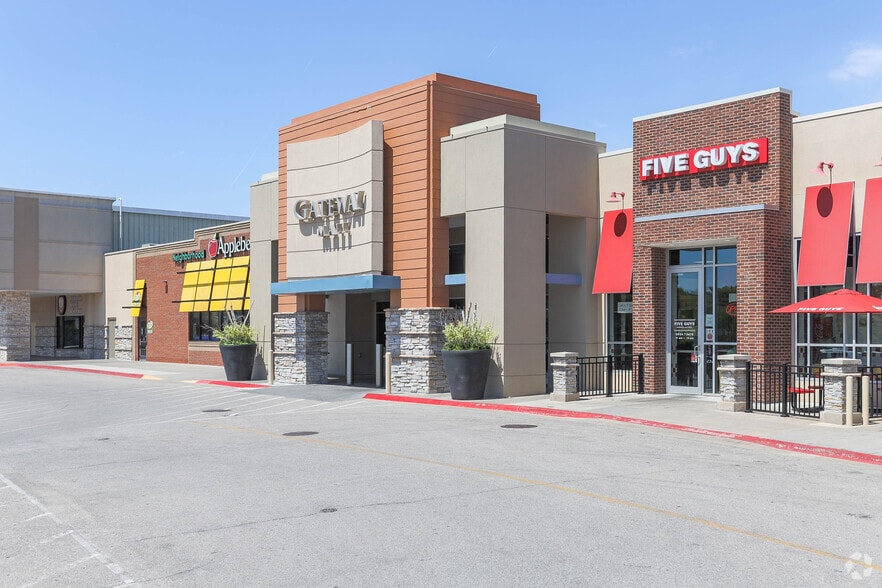 6100 O St, Lincoln, NE to rent - Building Photo - Image 2 of 23