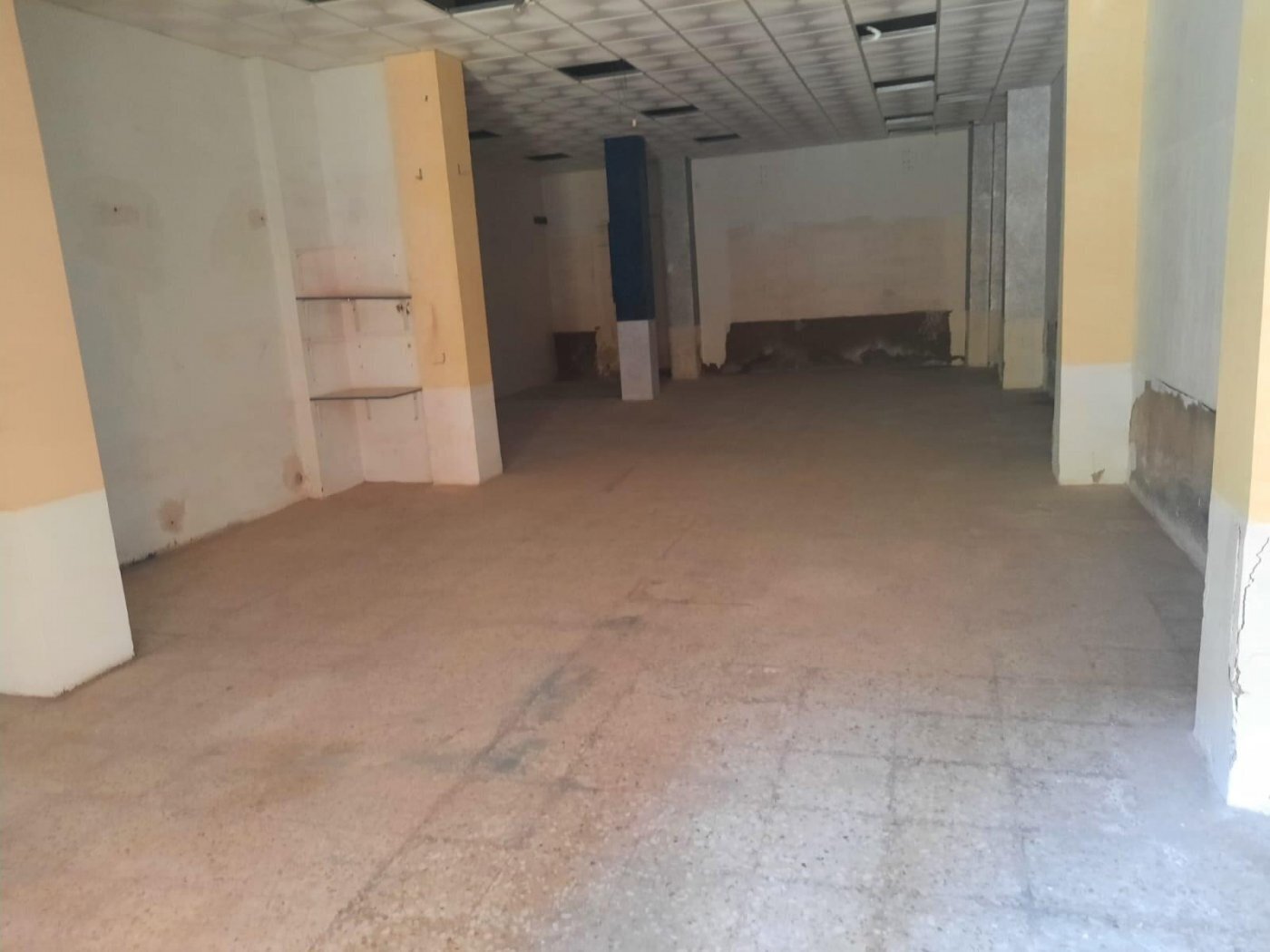 Retail in Novelda for sale Interior Photo- Image 1 of 5