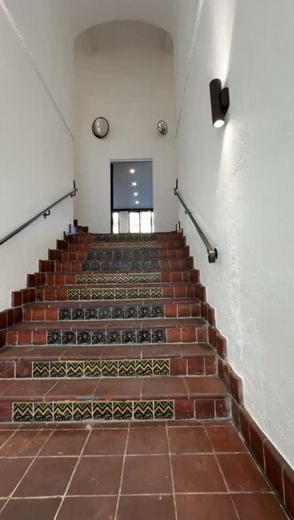 6601-6613 W Sunset Blvd, Los Angeles, CA to rent - Commercial Listing Video - Image 2 of 51