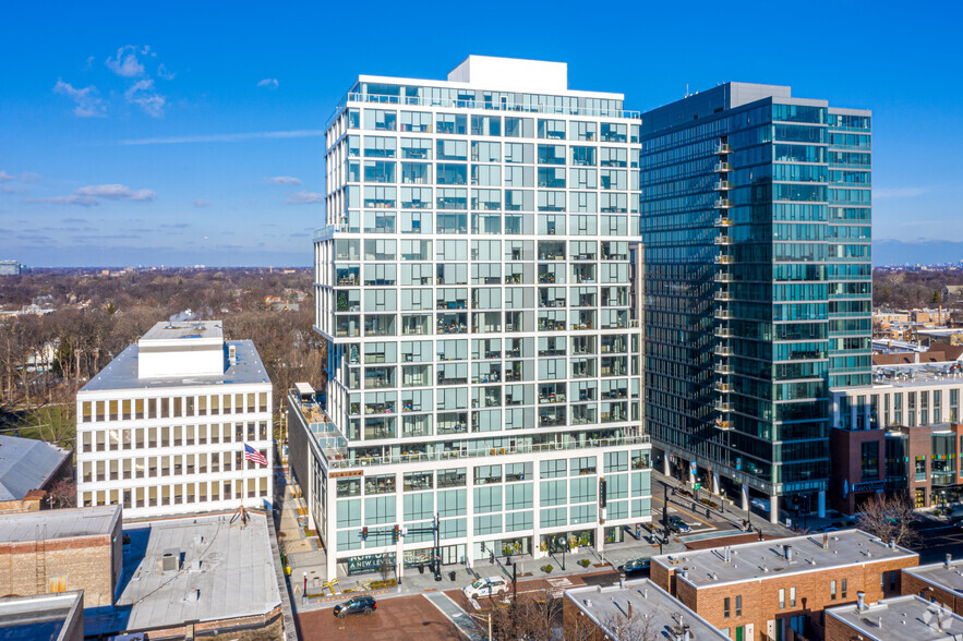 1000 Lake St, Oak Park, IL for sale - Building Photo - Image 1 of 1