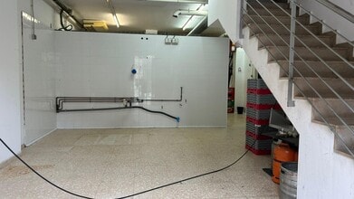 Retail in Terrassa, Barcelona to rent Interior Photo- Image 2 of 7