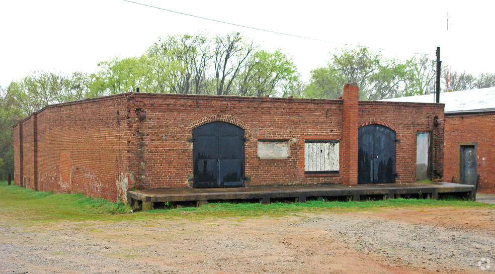 911 Huger St, Columbia, SC for rent - Primary Photo - Image 1 of 2