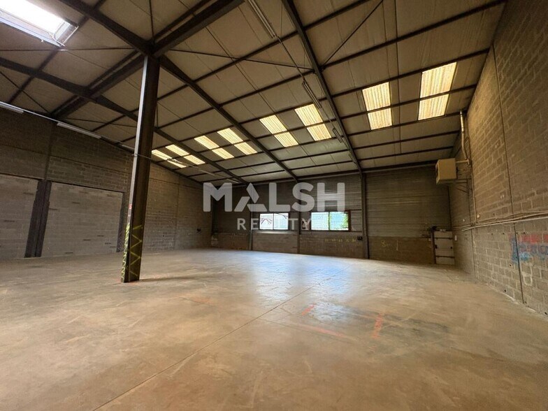 Light Industrial in Saint-Priest to rent - Interior Photo - Image 3 of 18