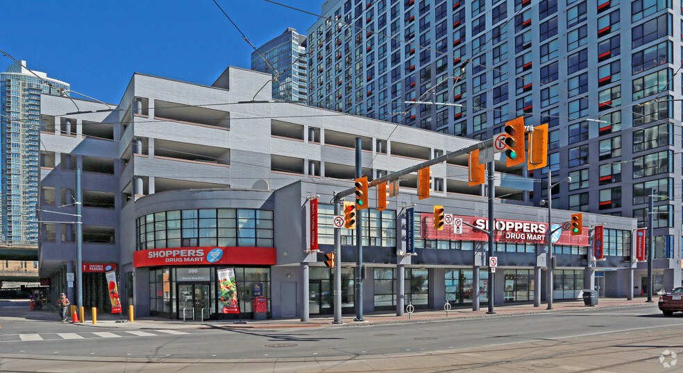 390 Queens Quay W, Toronto, ON for rent - Primary Photo - Image 1 of 3