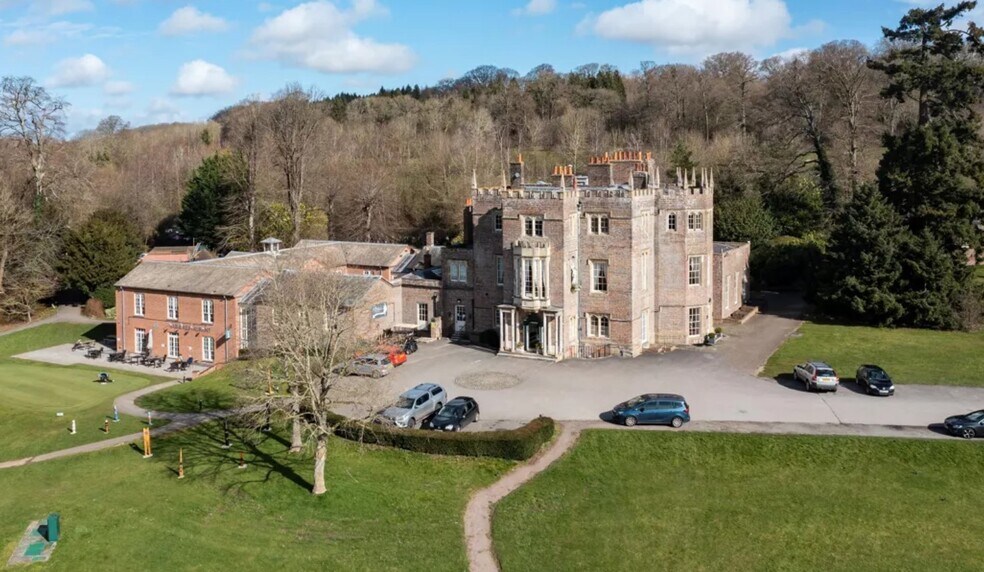 Oxford Rd, Newbury for sale - Primary Photo - Image 1 of 1