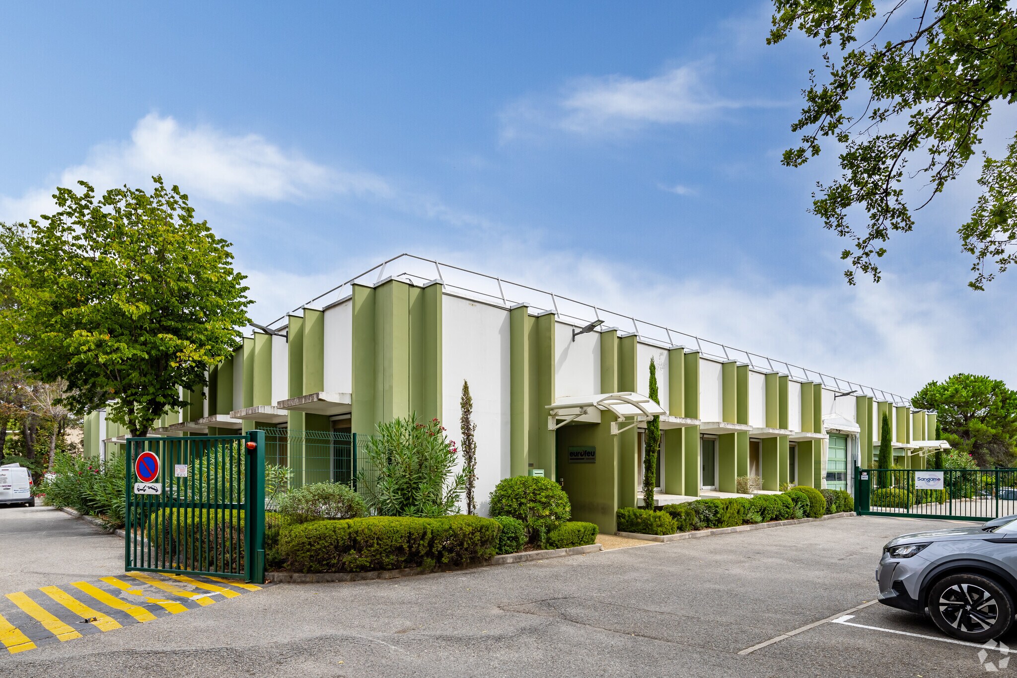 1360 Route Des Dolines, Valbonne to rent Primary Photo- Image 1 of 19