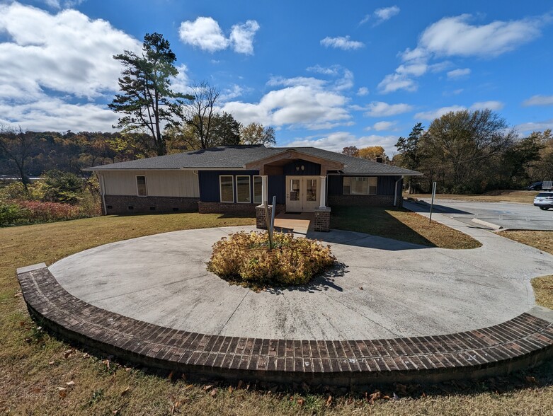 217 Fox Rd, Knoxville, TN for sale - Primary Photo - Image 1 of 1