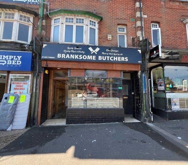 451 Poole Rd, Poole for sale Primary Photo- Image 1 of 1