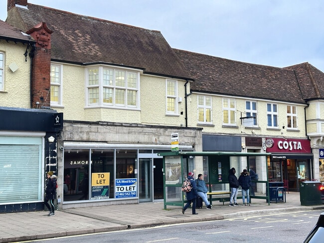 More details for 11-11B Bancroft, Hitchin - Retail to Rent
