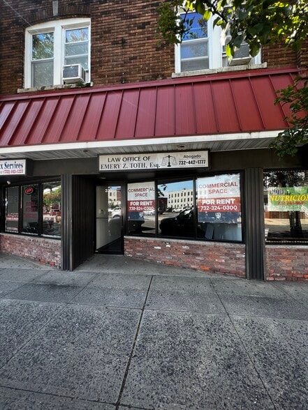 321-335 Maple St, Perth Amboy, NJ to rent - Building Photo - Image 1 of 8