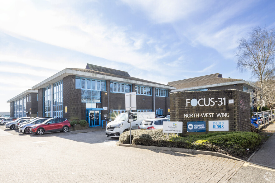 Mark Rd, Hemel Hempstead to rent - Building Photo - Image 3 of 3