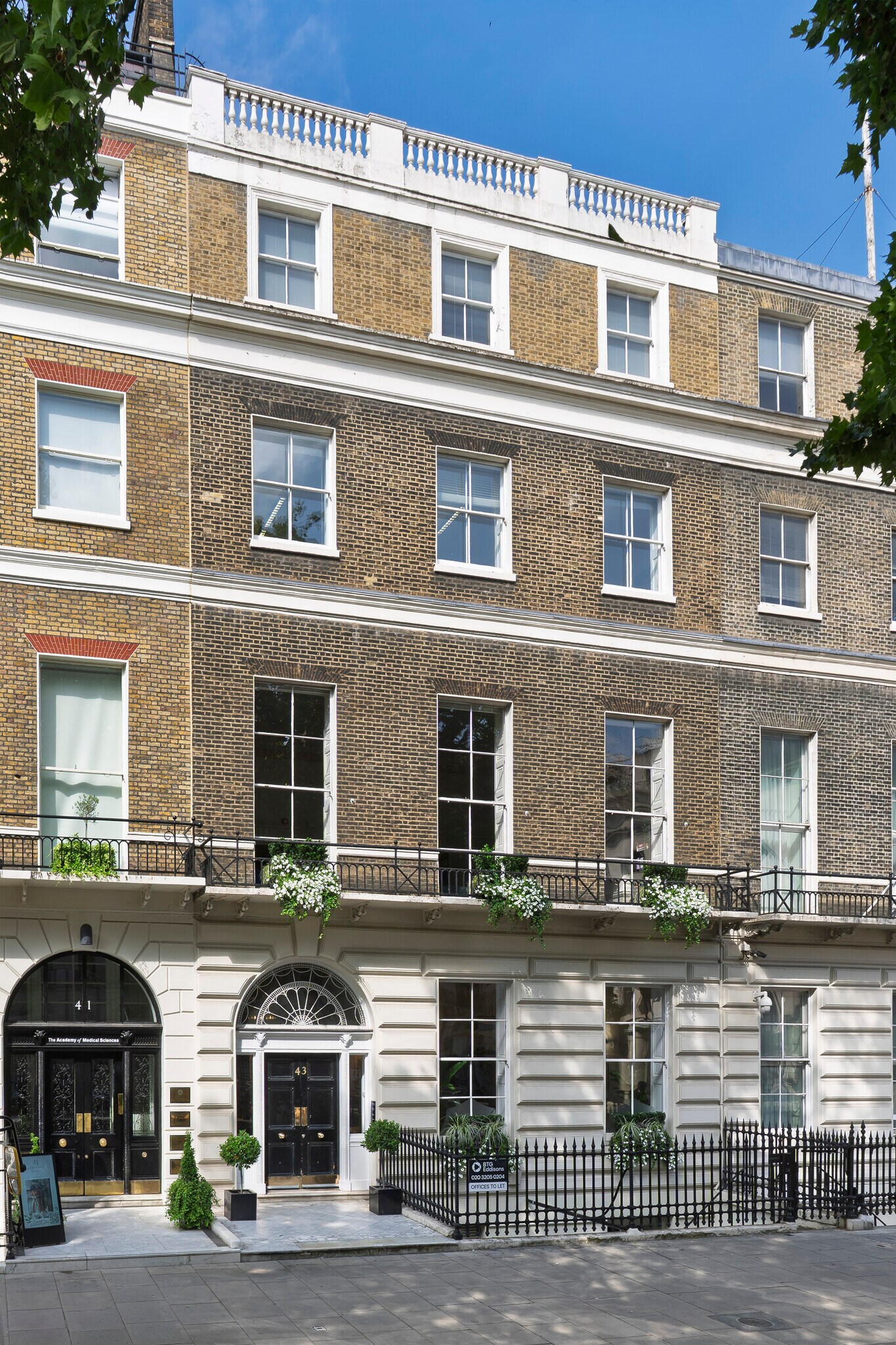 43 Portland Pl, London to rent Building Photo- Image 1 of 9